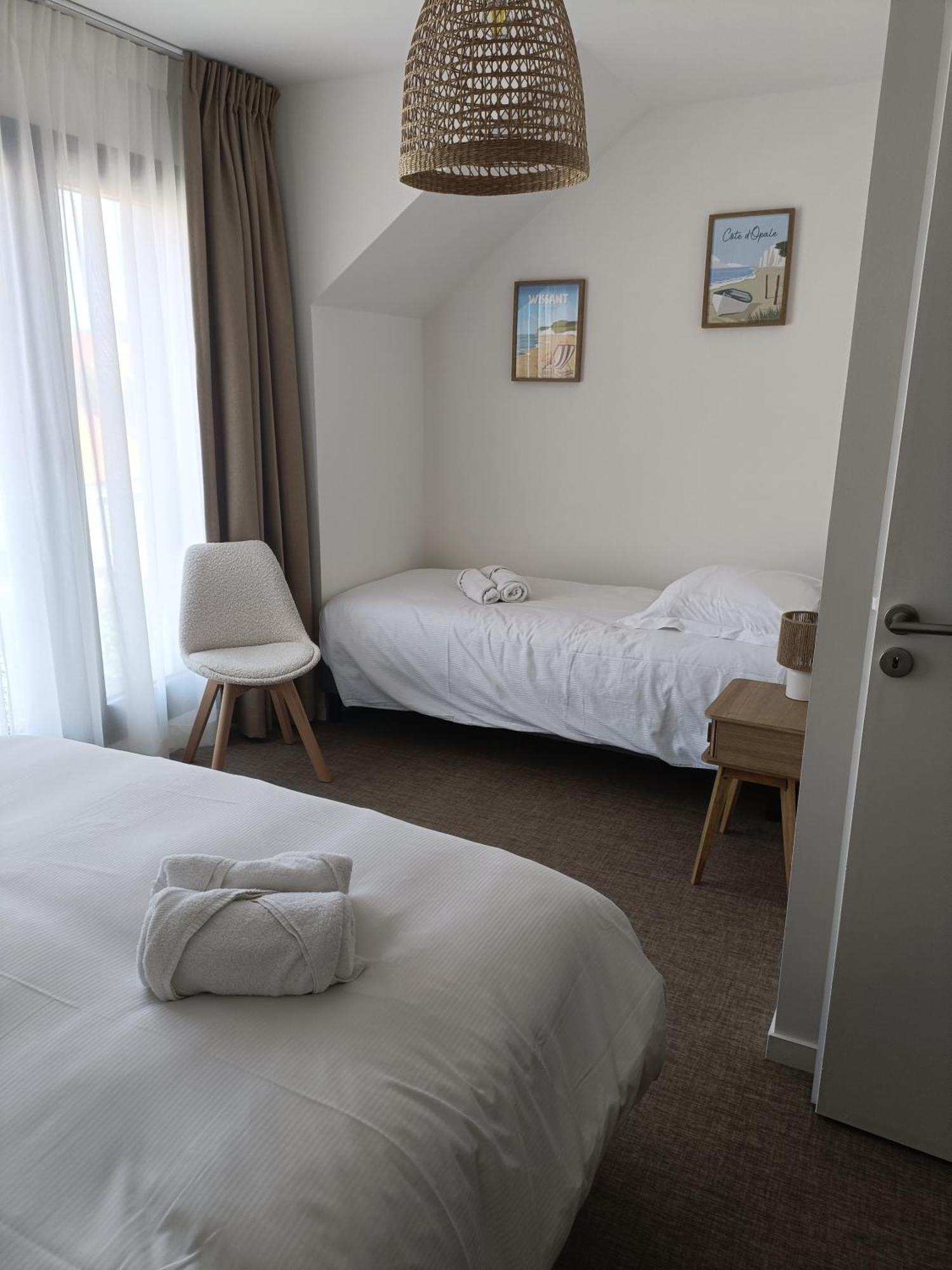 Logis- Hotel De La Baie De Wissant & Appartements Kültér fotó